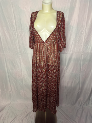 robe longue transparente bordeau avec petites fleurs